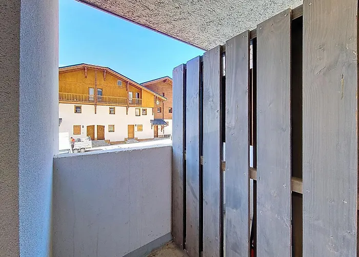 Cozy Au Pied Des Pistes Avec Balcon Sud, Pour 4 Personnes - Fr-1-832-3 *